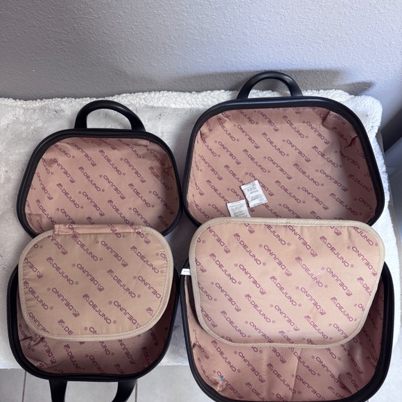 Dejuno 2 pc. Cosmetics Cases~Great Condition 💗🖤 - Picture 5 of 16